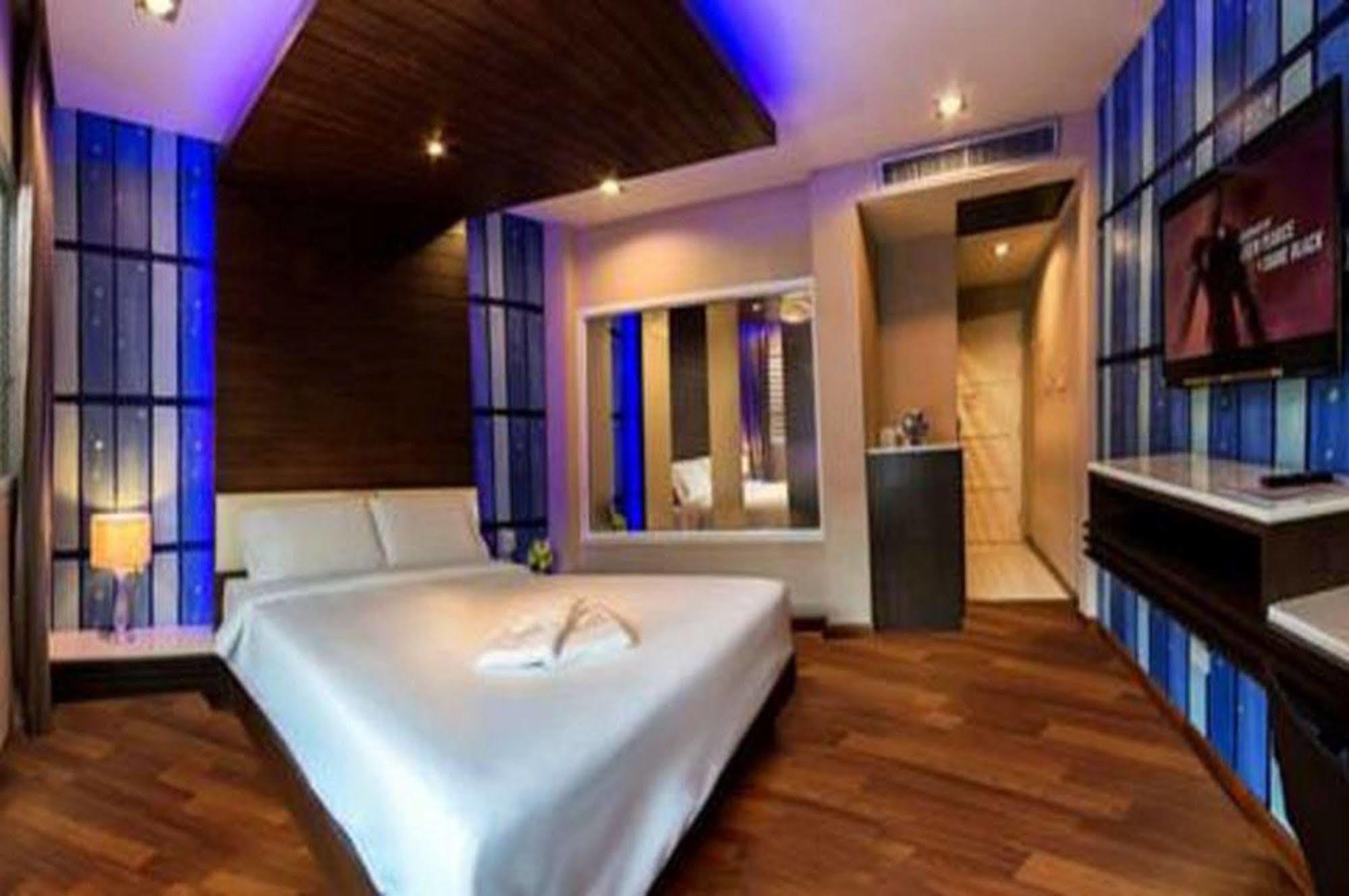 The Ring Hotel Hatjaj Kültér fotó