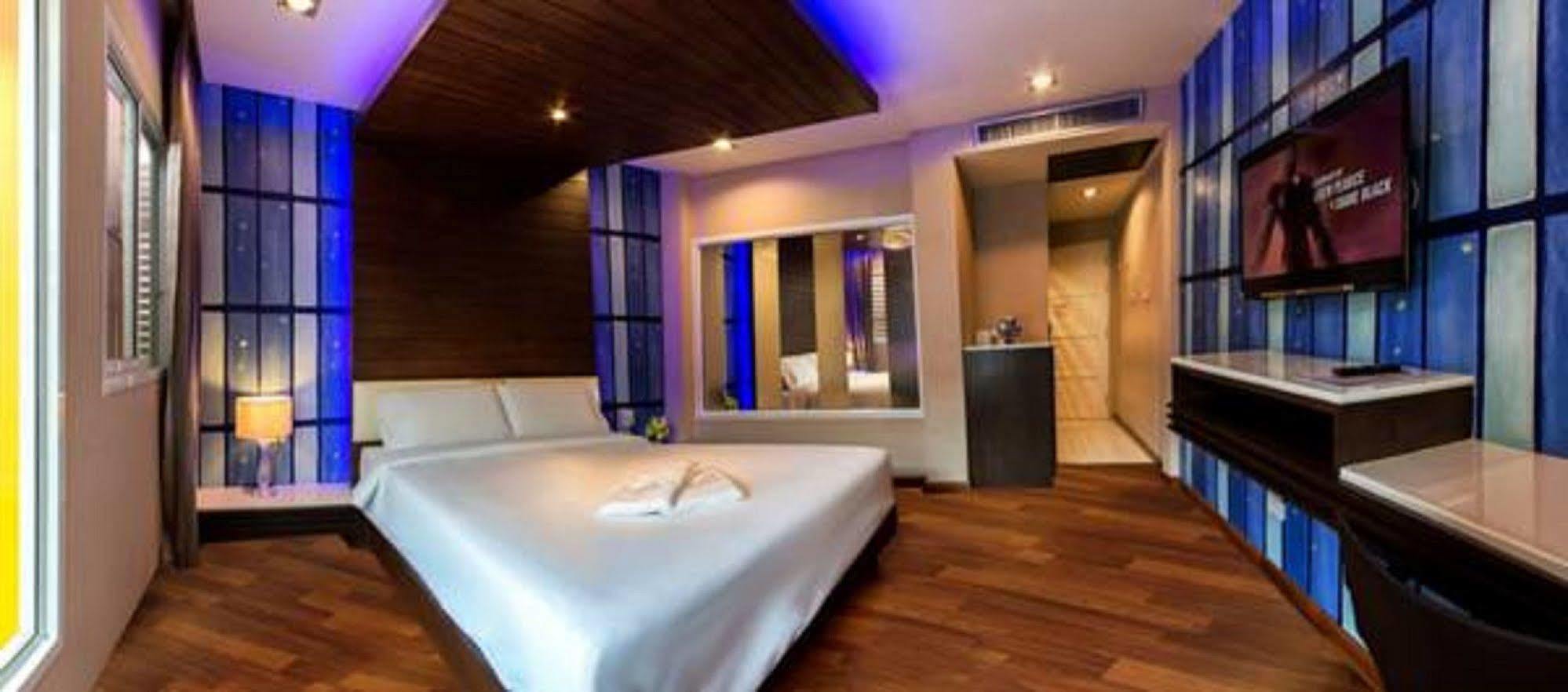 The Ring Hotel Hatjaj Kültér fotó